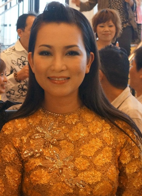 Nữ ca sĩ lấy chồng đại gia Việt kiều: "T&ocirc;i m&agrave; đẹp th&igrave; nhiều người dụ dỗ rồi"- Ảnh 1.