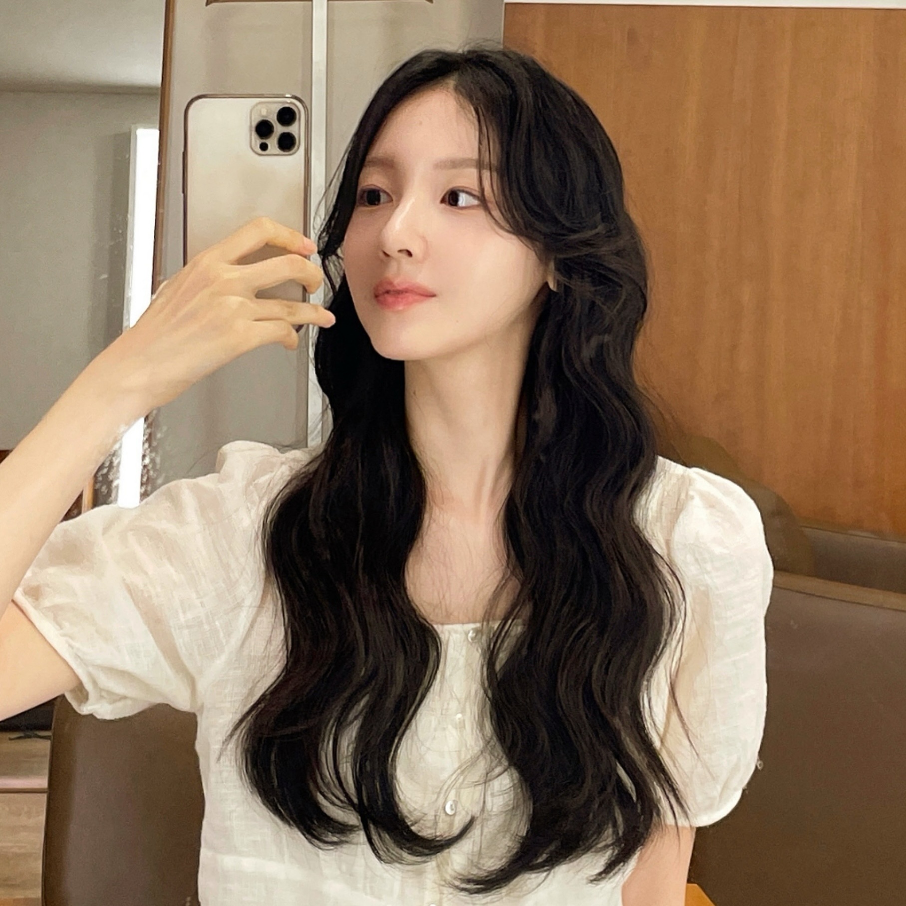 5 xu hướng tóc mùa hè 2026: Toàn kiểu hack tuổi xuất sắc, không hề kén mặt- Ảnh 10. 5 xu hướng tóc mùa hè 2026: Toàn kiểu hack tuổi xuất sắc, không hề kén mặt- Ảnh 10.