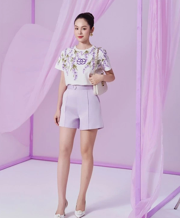 Chán diện đồ đen trắng, đổi sang 5 màu sắc này để "mặc là đẹp" suốt mùa hè- Ảnh 3. Chán diện đồ đen trắng, đổi sang 5 màu sắc này để "mặc là đẹp" suốt mùa hè- Ảnh 3.