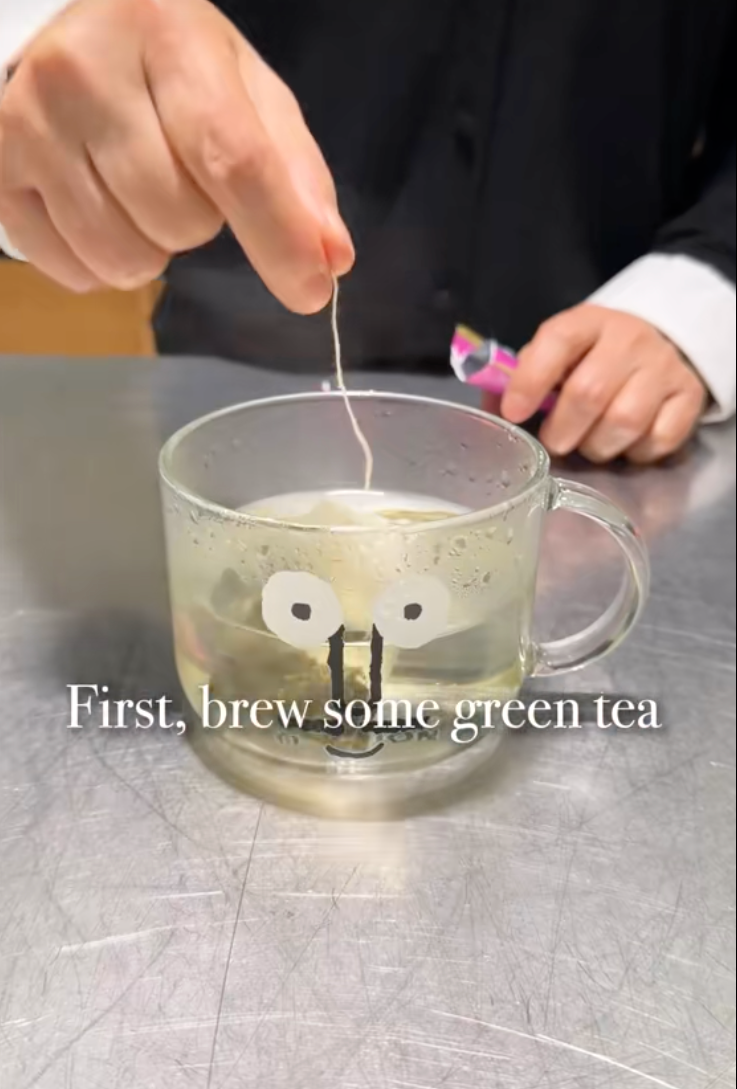 Cách dưỡng da của bà mẹ Hàn Quốc 62 tuổi: Mặt nạ bánh tráng giúp da sạch dầu mụn, dịu da tức thì trong 10 phút- Ảnh 3. Cách dưỡng da của bà mẹ Hàn Quốc 62 tuổi: Mặt nạ bánh tráng giúp da sạch dầu mụn, dịu da tức thì trong 10 phút- Ảnh 3.