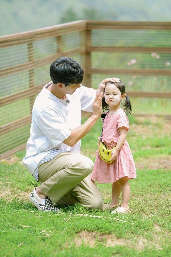 3 con gi&aacute;p được con c&aacute;i bảo vệ v&agrave; che chở nhất - Ảnh 2.