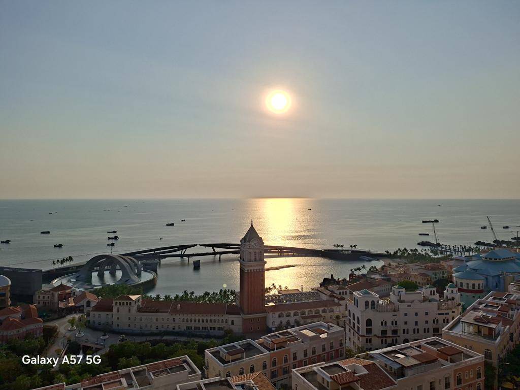 Du lịch Sunset Town Ph&uacute; Quốc c&ugrave;ng Samsung Galaxy A57 5G: Bắt ảnh nghệ từ bản n&acirc;ng cấp chất lượng của A56 - Ảnh 17.