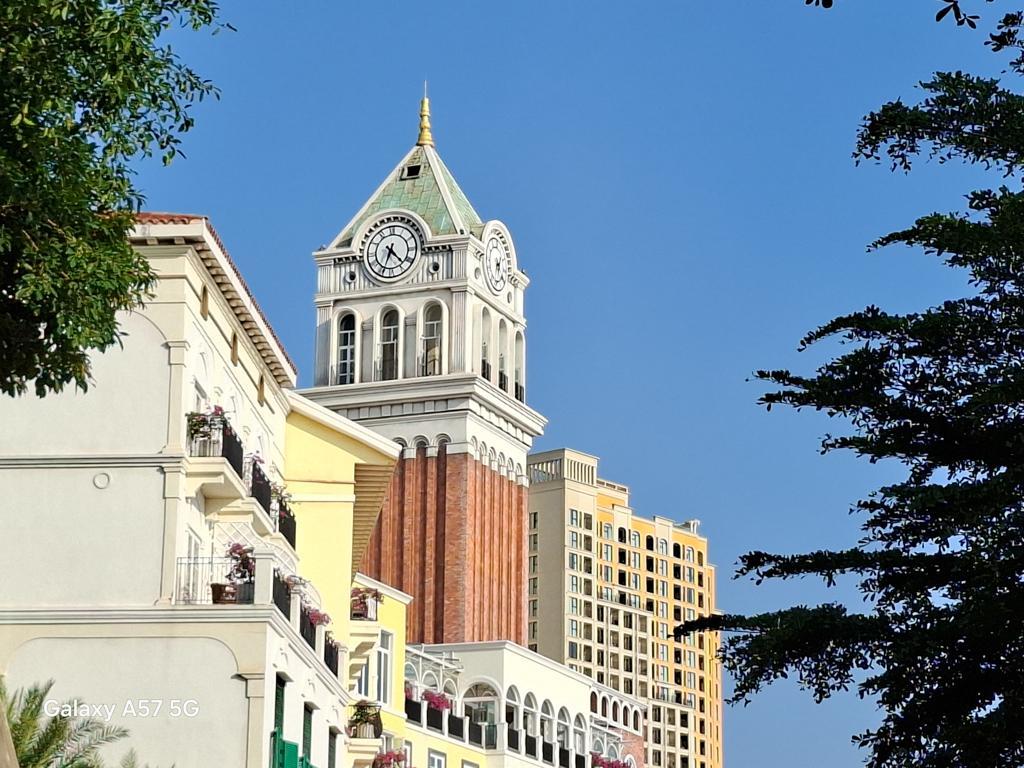 Du lịch Sunset Town Ph&uacute; Quốc c&ugrave;ng Samsung Galaxy A57 5G: Bắt ảnh nghệ từ bản n&acirc;ng cấp chất lượng của A56 - Ảnh 6.