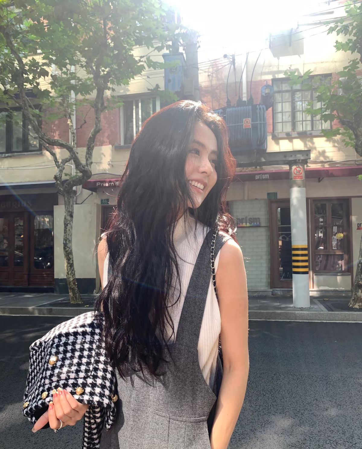 Bỏ th&oacute;i quen mua v&igrave; sợ thiếu, nhiều người trẻ giảm 20-30% chi ti&ecirc;u mỗi th&aacute;ng- Ảnh 3.