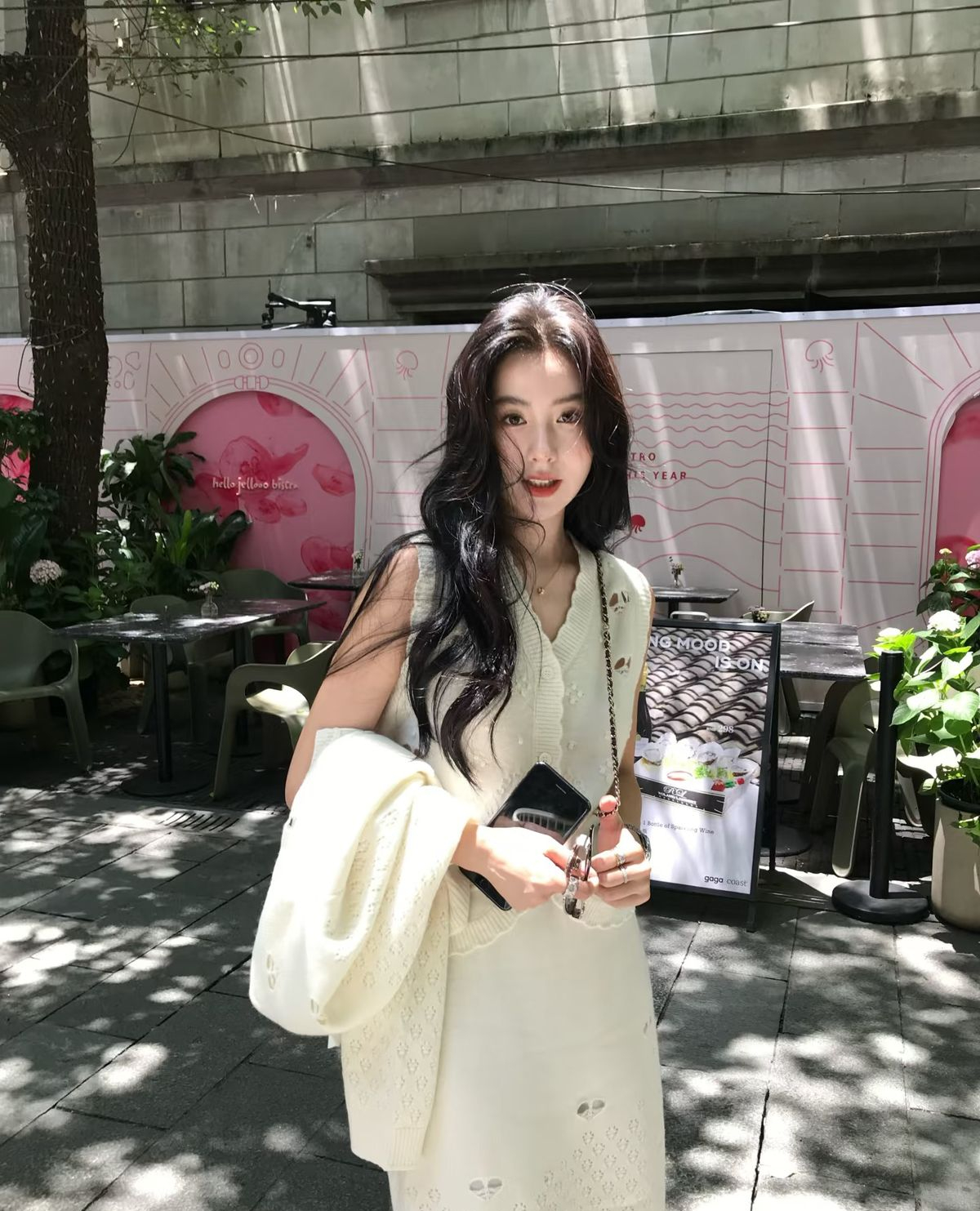 Bỏ th&oacute;i quen mua v&igrave; sợ thiếu, nhiều người trẻ giảm 20-30% chi ti&ecirc;u mỗi th&aacute;ng- Ảnh 4.