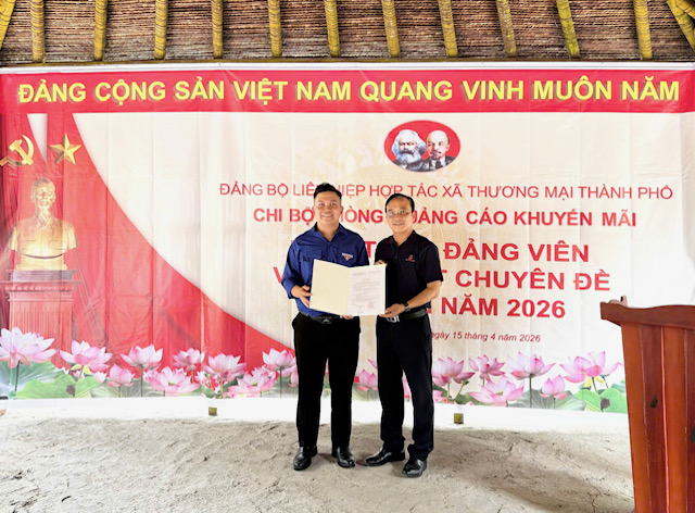 Phòng Marketing Saigon Co.op có thêm đảng viên trẻ - Ảnh 2. Phòng Marketing Saigon Co.op có thêm đảng viên trẻ - Ảnh 2.