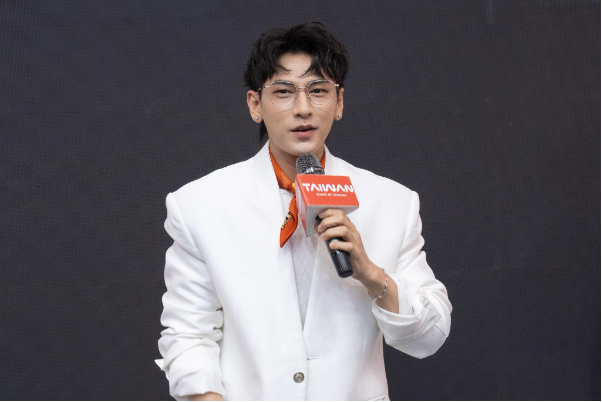 Isaac cùng khách tham quan "giải mã" sức hút Đài Loan: Điểm đến đầy cảm hứng tại VITM Hà Nội 2026 - Ảnh 2. Isaac cùng khách tham quan "giải mã" sức hút Đài Loan: Điểm đến đầy cảm hứng tại VITM Hà Nội 2026 - Ảnh 2.