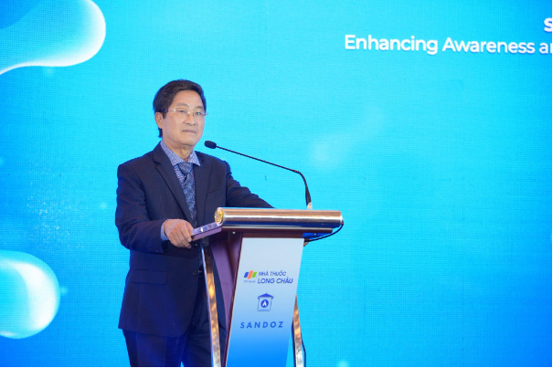 2.500 nh&agrave; thuốc Long Ch&acirc;u đồng h&agrave;nh Sandoz ph&aacute;t huy "điểm chạm y tế đầu ti&ecirc;n" n&acirc;ng cao nhận thức cộng đồng về tu&acirc;n thủ điều trị kh&aacute;ng sinh - Ảnh 3.