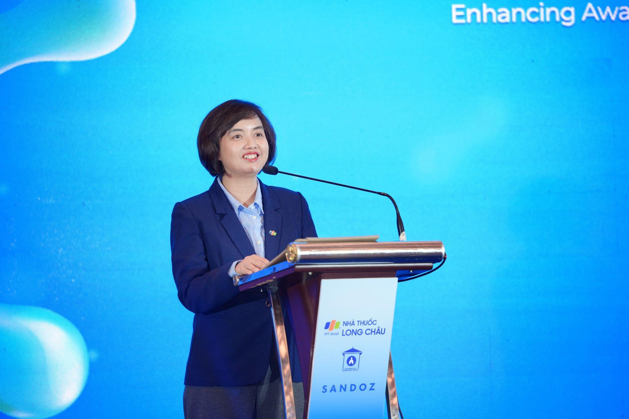 Long Ch&acirc;u hợp t&aacute;c chiến lược c&ugrave;ng Sandoz về kh&aacute;ng sinh, v&igrave; một Việt Nam khỏe mạnh - Ảnh 5.