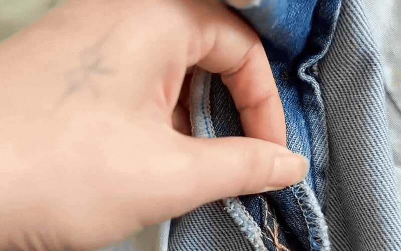 Kh&ocirc;ng cần mặc thử, đ&acirc;y l&agrave; mẹo để ph&acirc;n biệt quần jeans xịn hay kh&ocirc;ng chỉ bằng mắt thường!- Ảnh 8.