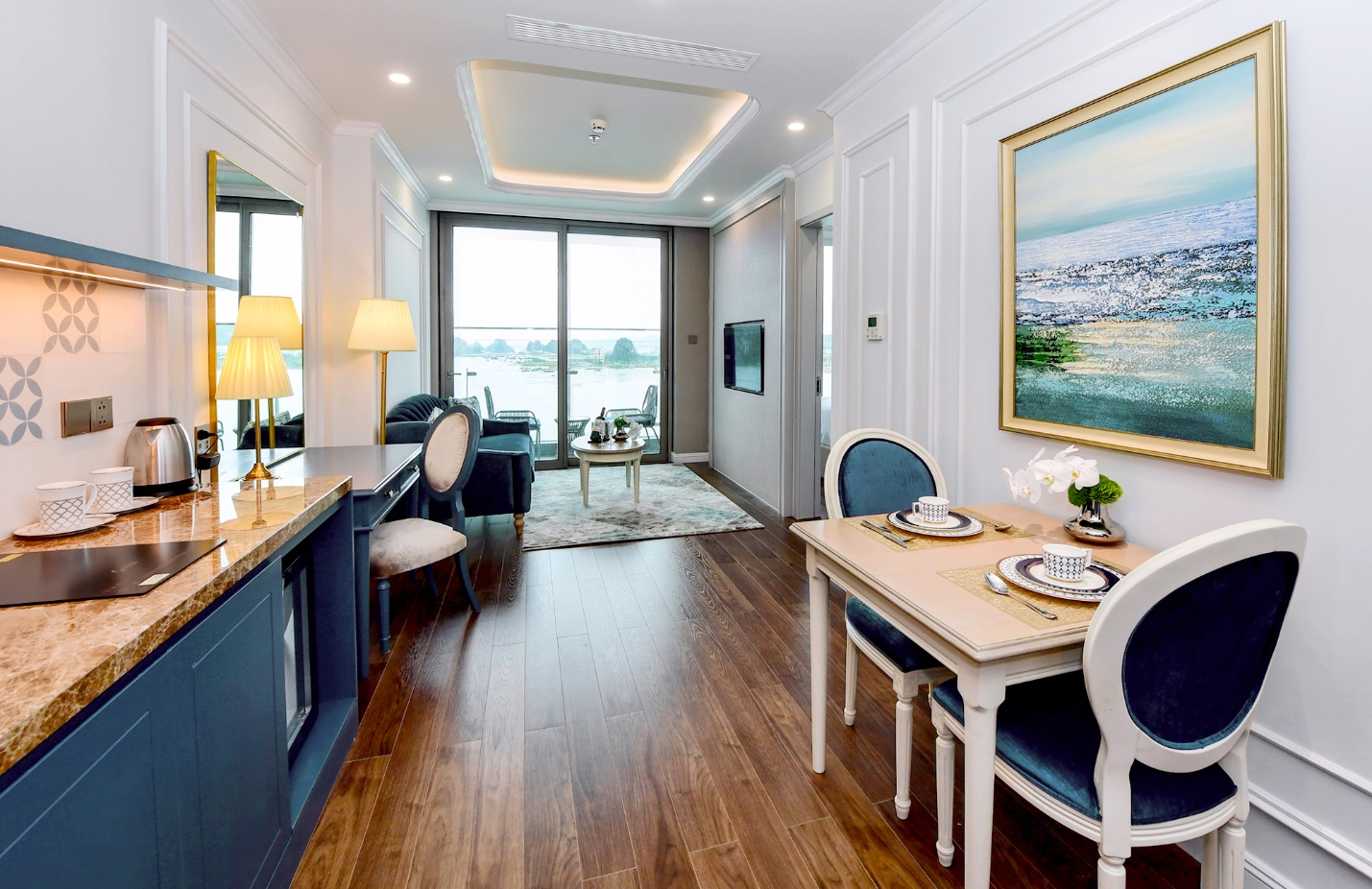 V&acirc;n Đồn v&agrave;o m&ugrave;a h&uacute;t kh&aacute;ch: Crystal Holidays Harbour tung ưu đ&atilde;i lớn ch&agrave;o mừng đại lễ- Ảnh 2.