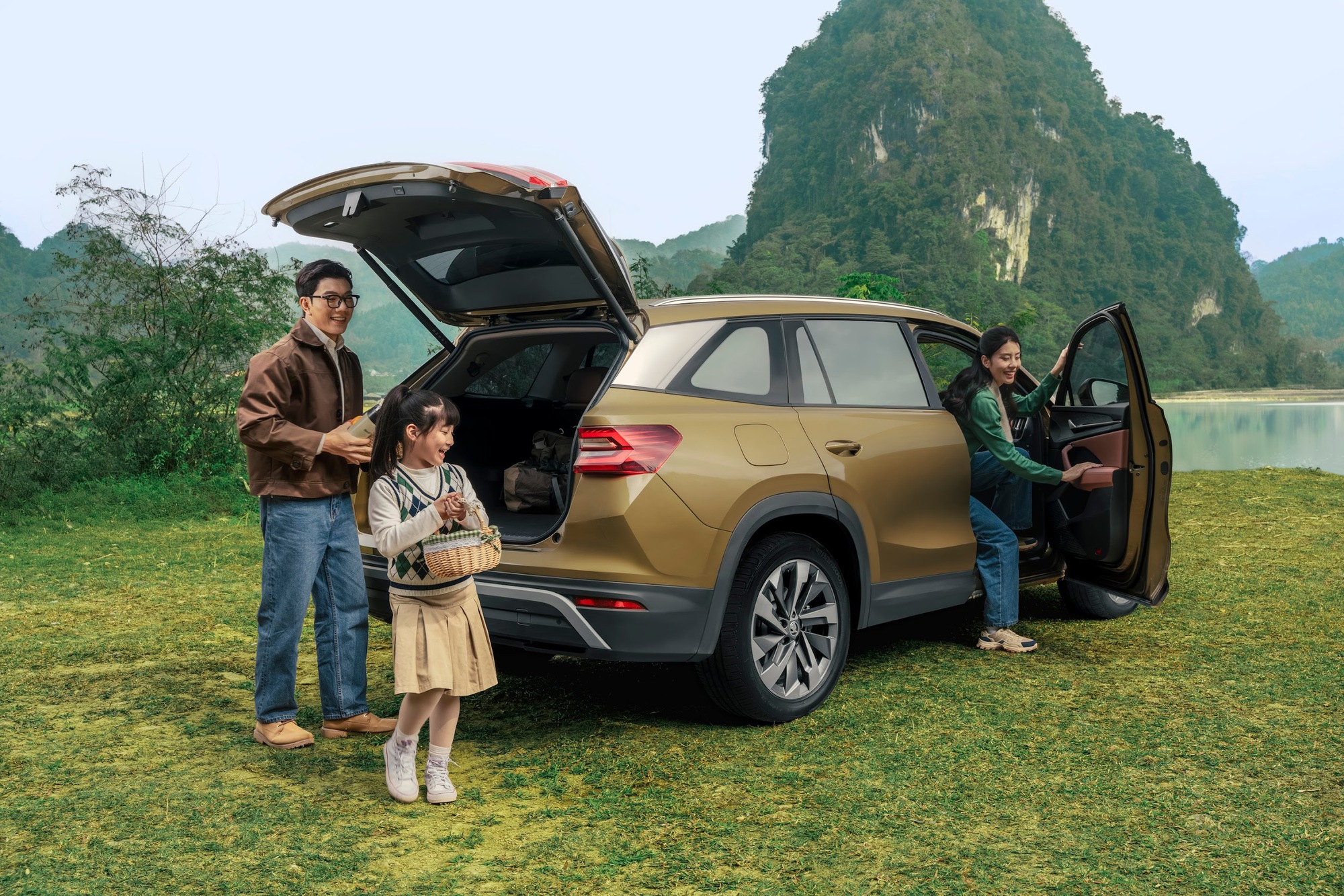 Skoda Kodiaq: Từ SUV b&aacute;n chạy nhất ch&acirc;u &Acirc;u đến "Xe được y&ecirc;u th&iacute;ch của năm" tại Việt Nam- Ảnh 5.