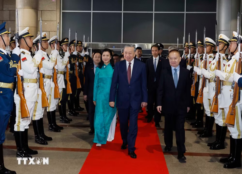 Tổng B&iacute; thư, Chủ tịch nước T&ocirc; L&acirc;m tới thăm Nam Ninh (Trung Quốc)- Ảnh 1.