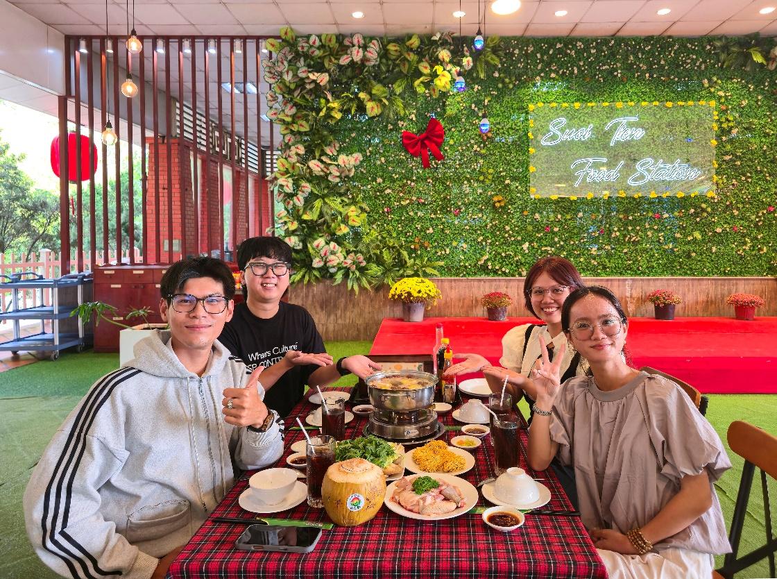Suối Ti&ecirc;n h&uacute;t kh&aacute;ch dịp lễ với 1.000 v&eacute; miễn ph&iacute; v&agrave; 10.000 phần gạo lộc- Ảnh 5.