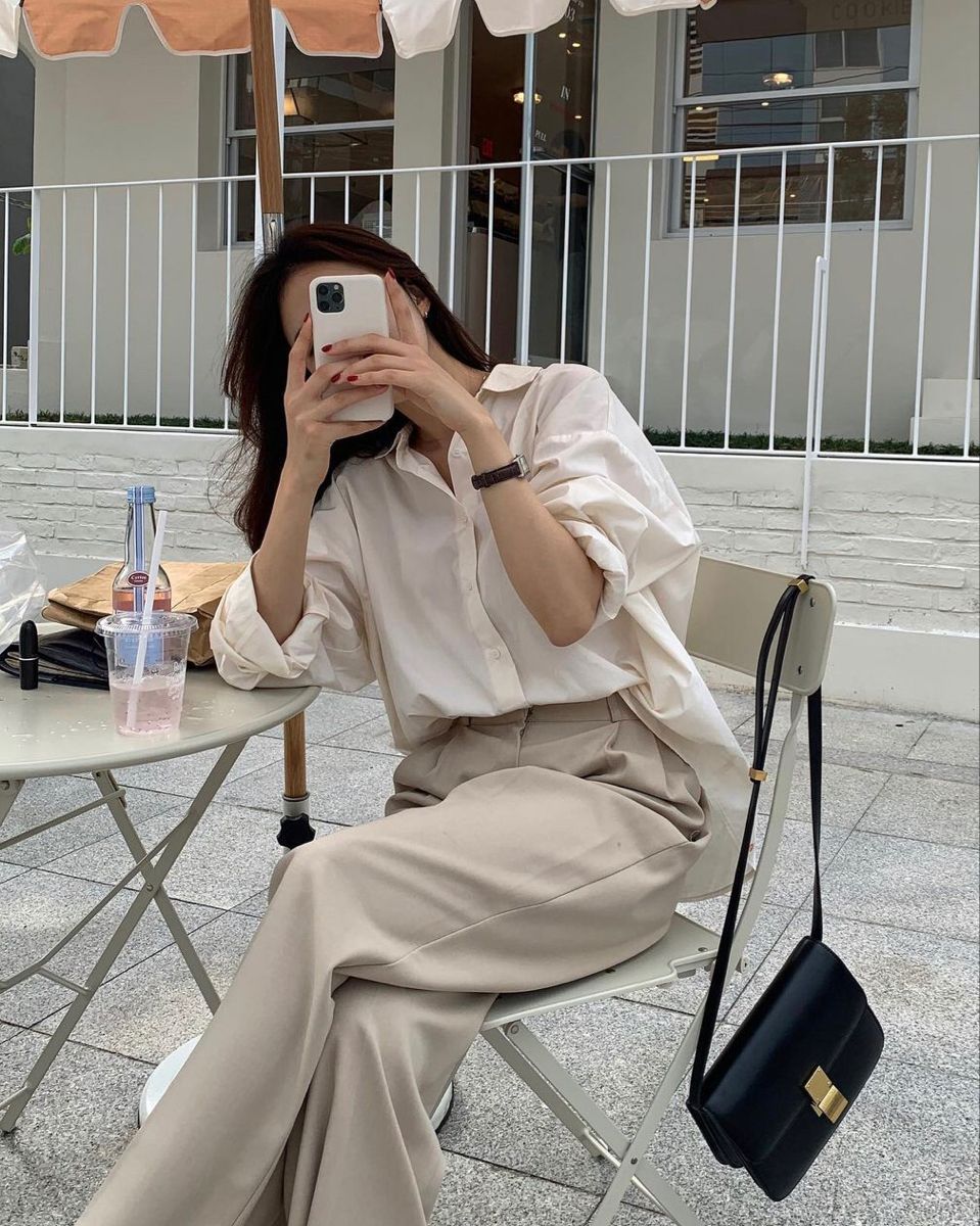 Một ng&agrave;y ti&ecirc;u tiền kiểu mới của d&acirc;n văn ph&ograve;ng- Ảnh 2.