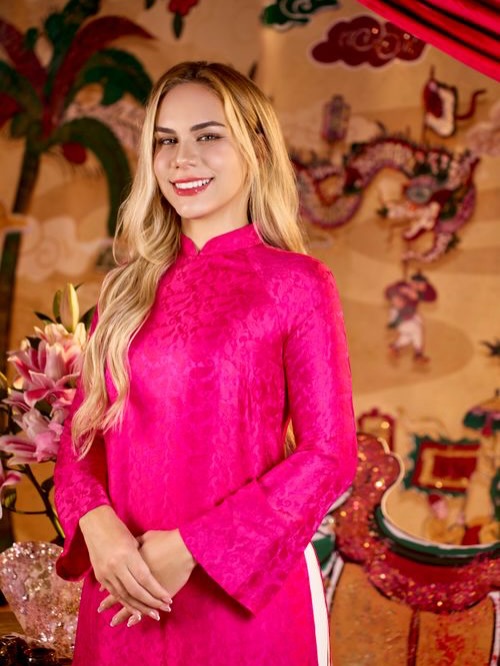 Gia đ&igrave;nh Xu&acirc;n Son g&acirc;y sốt với "lớp học tiếng Việt" tại nh&agrave;, tổ ấm nhỏ "điểm 10" cho sự nỗ lực h&ograve;a nhập- Ảnh 2.