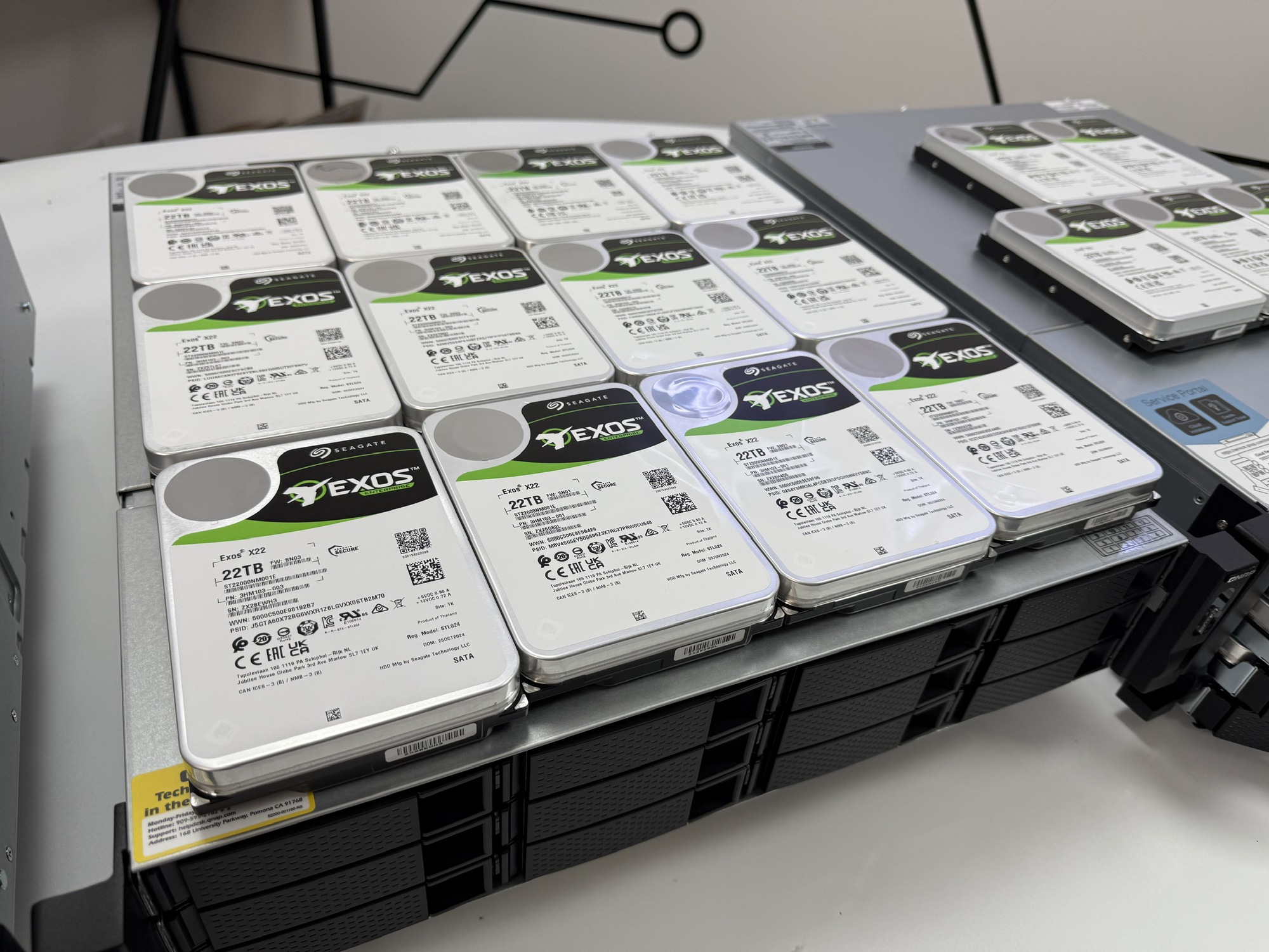 Seagate l&agrave;m thế n&agrave;o gi&uacute;p nh&agrave; m&aacute;y kiểm so&aacute;t quy tr&igrave;nh sản xuất? - Ảnh 3.