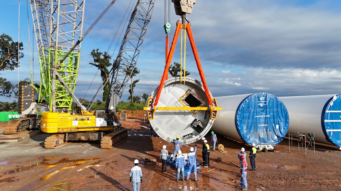 Bầu Hiển: Chuẩn bị kỹ, quyết định nhanh &ndash; &lsquo;ch&igrave;a kh&oacute;a&rsquo; gi&uacute;p Savan 1 bứt tốc trong hợp t&aacute;c năng lượng Việt Nam &ndash; L&agrave;o - Ảnh 2.