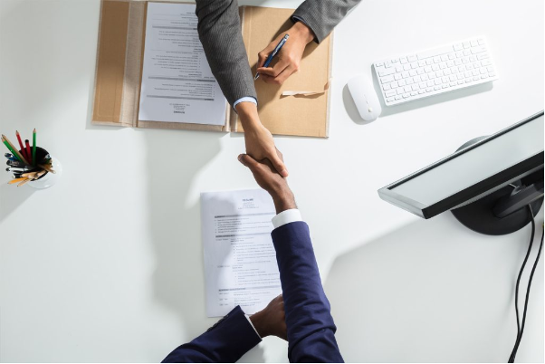 7 c&acirc;u hỏi "đắt gi&aacute;" bạn n&ecirc;n hỏi khi phỏng vấn xin việc - Ảnh 4.