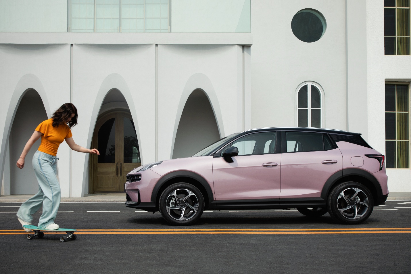 Lynk & Co 06: Ti&ecirc;u chuẩn mới về SUV đ&ocirc; thị tại Việt Nam - Ảnh 3.