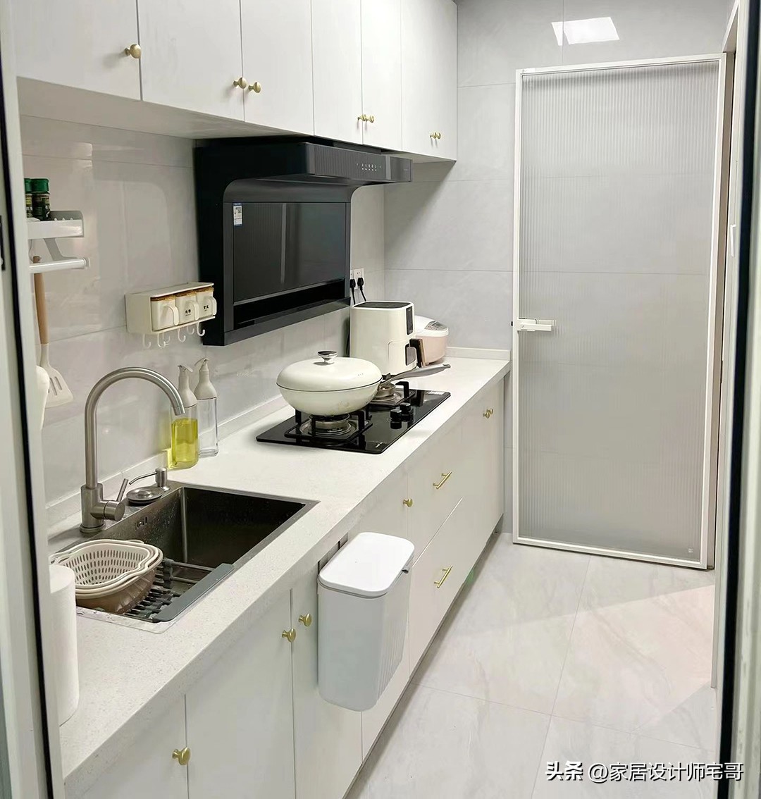 Căn hộ 37m&sup2; của c&ocirc; g&aacute;i độc th&acirc;n khiến 300.000 người th&iacute;ch: Nhỏ nhưng tinh tế đến từng g&oacute;c- Ảnh 8.