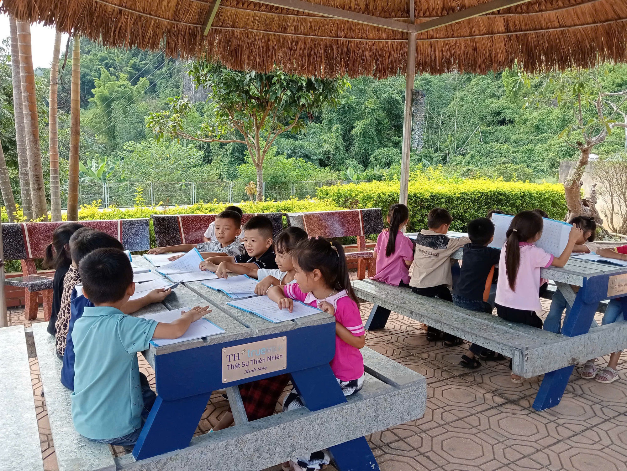 Workshop Vỏ hộp t&aacute;i xinh 4: Lan tỏa v&ograve;ng tuần ho&agrave;n xanh hưởng ứng Ng&agrave;y Tr&aacute;i Đất - Ảnh 5.