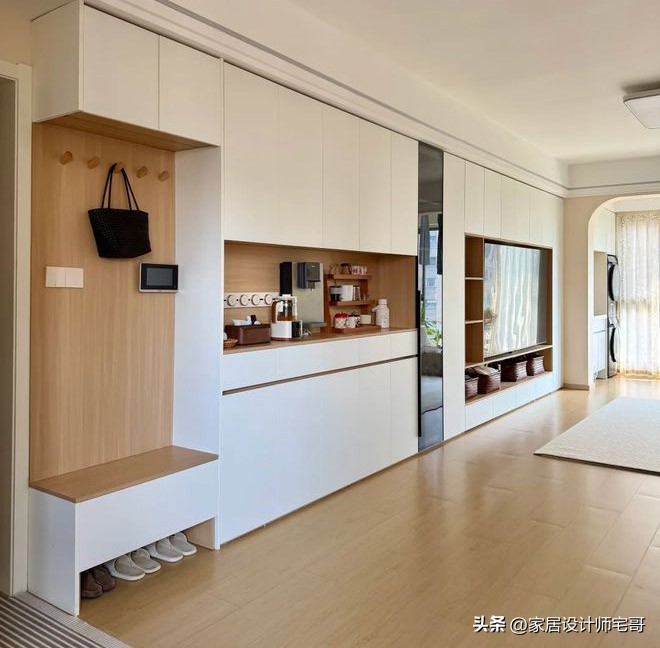 C&atilde;i nhau v&igrave; đ&oacute;ng qu&aacute; nhiều tủ, 3 năm sau người vợ thừa nhận: Nh&agrave; gọn hay bừa phụ thuộc v&agrave;o chỗ chứa đồ- Ảnh 2.