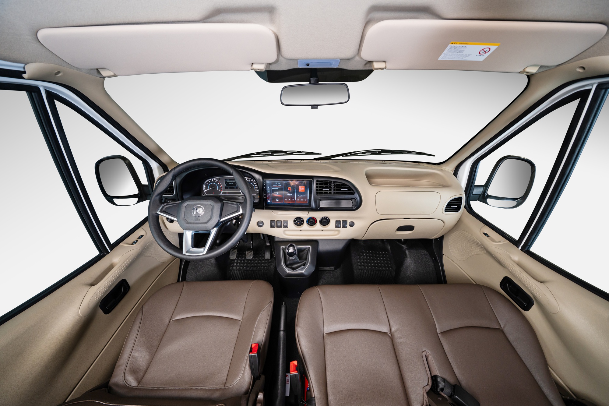 Ch&iacute;nh thức ra mắt TQ Fortune, mở rộng lựa chọn minibus 16 chỗ - Ảnh 2.