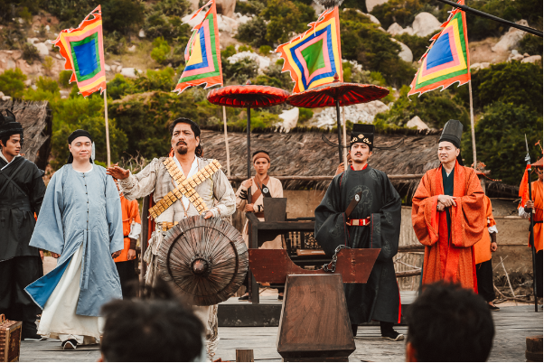 "Tr&ugrave;m S&ograve;" v&agrave; c&acirc;u chuyện về những bất c&ocirc;ng ph&iacute;a sau tiếng cười - Ảnh 4.