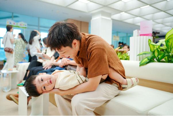 Workshop &ldquo;Mẹ chọn s&aacute;ng suốt - B&eacute; khỏe vươn cao&rdquo; của aFamily x WelKids ADEK: Khi tri thức khoa học trở th&agrave;nh điểm tựa cho h&agrave;nh tr&igrave;nh l&agrave;m mẹ - Ảnh 3.