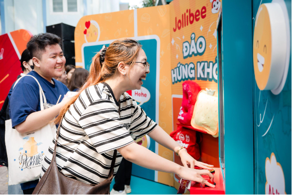 "The Jolly School - Yah! - Mở Ra Niềm Vui" của Jollibee tiếp tục lan tỏa tinh thần t&iacute;ch cực đến Gen Z- Ảnh 2.