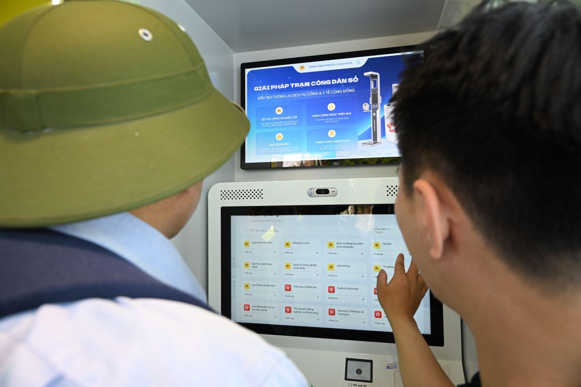 Sử dụng dịch vụ y tế thuận tiện tại Trạm C&ocirc;ng d&acirc;n số nhờ định danh điện tử- Ảnh 4.
