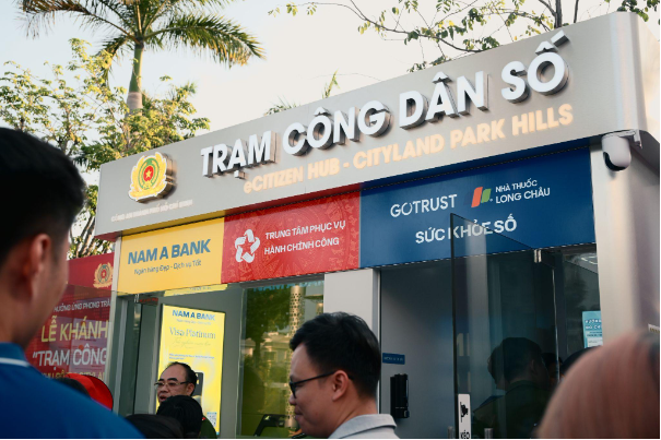 Gia đ&igrave;nh h&agrave;o hứng trải nghiệm chăm s&oacute;c sức khoẻ th&ocirc;ng minh tại Trạm C&ocirc;ng d&acirc;n số- Ảnh 3.