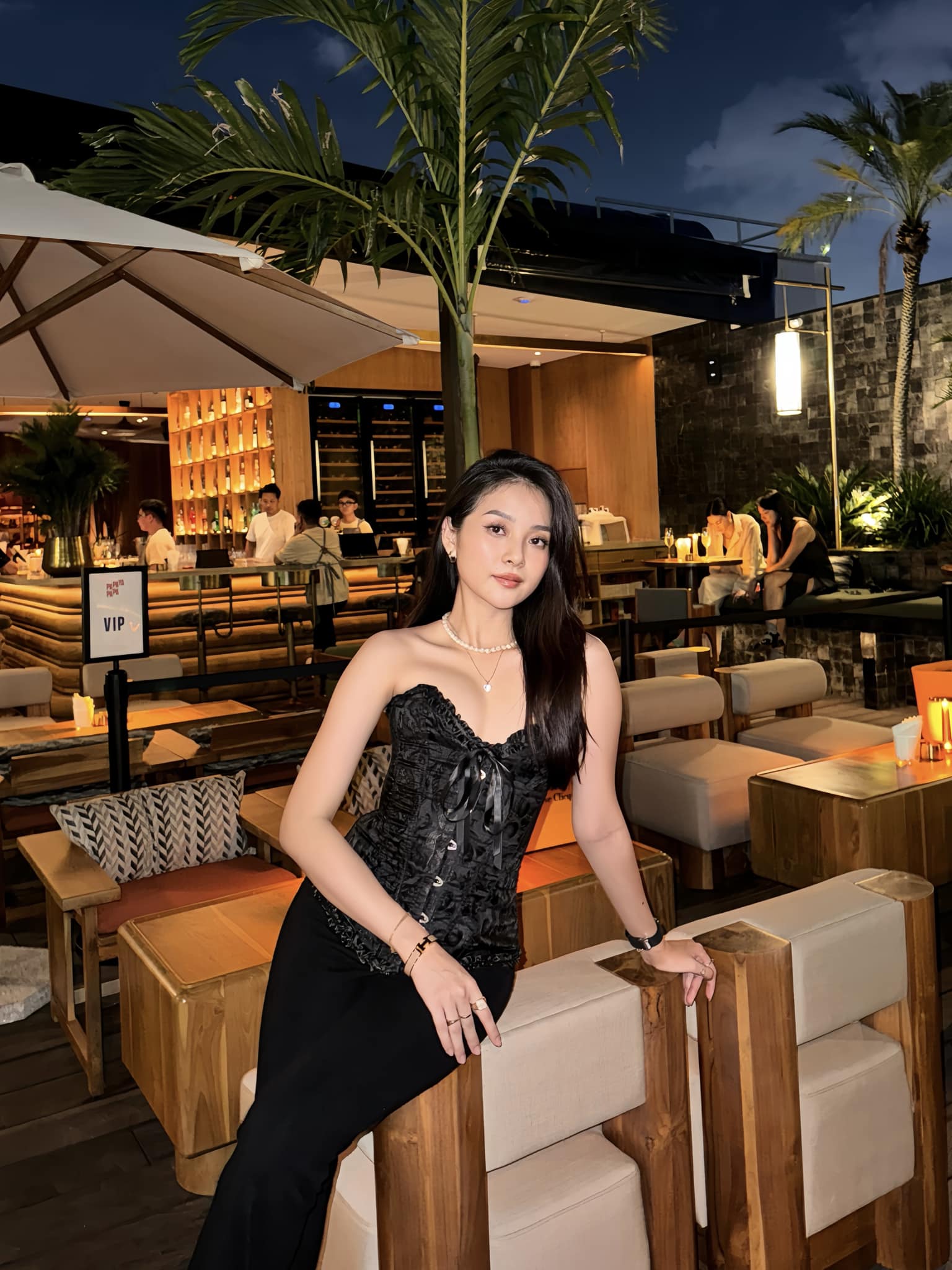 Nữ ch&iacute;nh phim "V&igrave; mẹ anh ph&aacute;n chia tay": Phong c&aacute;ch ngo&agrave;i đời ấn tượng, nh&igrave;n l&agrave; muốn học theo- Ảnh 14.