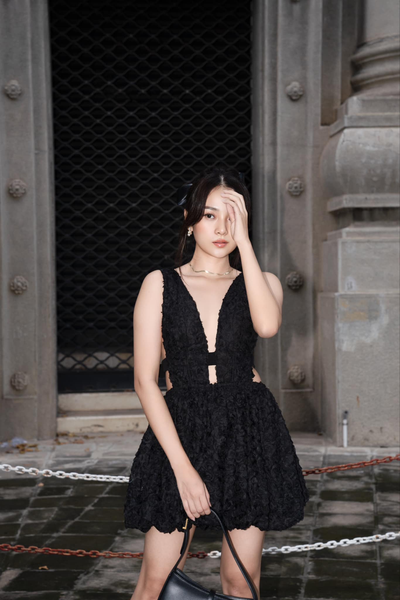 Nữ ch&iacute;nh phim "V&igrave; mẹ anh ph&aacute;n chia tay": Phong c&aacute;ch ngo&agrave;i đời ấn tượng, nh&igrave;n l&agrave; muốn học theo- Ảnh 11.