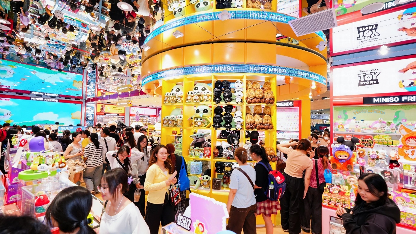 Kỷ niệm 10 năm tại Việt Nam, MINISO ra mắt cửa h&agrave;ng chủ đề MINISO FRIENDS đầu ti&ecirc;n tại TP. Hồ Ch&iacute; Minh- Ảnh 3.