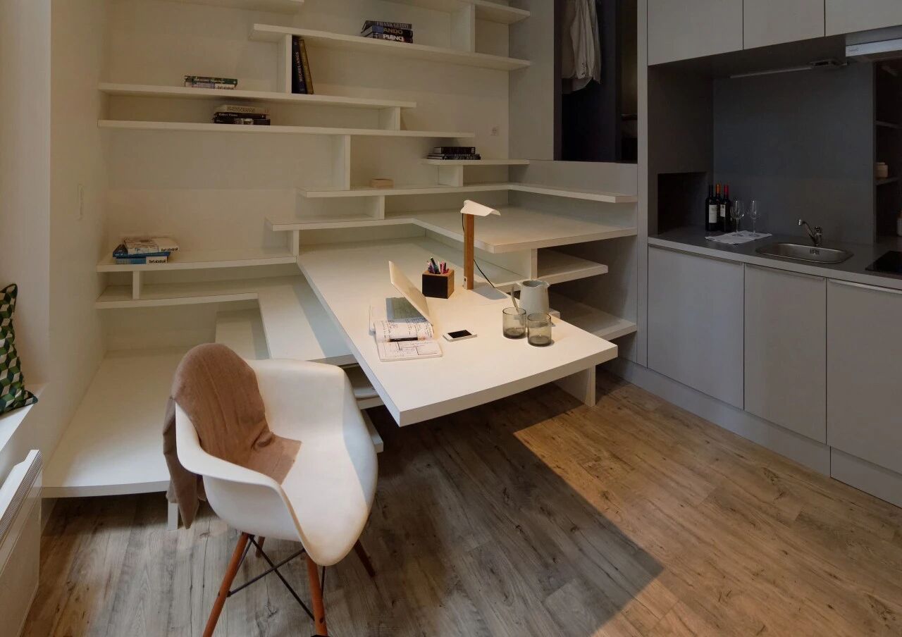 Căn hộ 27m&sup2; cũ n&aacute;t lột x&aacute;c kh&oacute; tin: Nh&eacute;t đủ giường đ&ocirc;i, bếp, b&agrave;n học trong 1 khối nội thất - Ảnh 5.