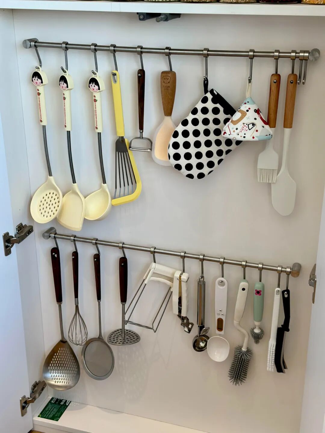 Thiết kế tủ kiểu mới của giới trẻ: Chỉ vài cm cũng biến thành không gian lưu trữ cực kỳ hiệu quả - Ảnh 2.