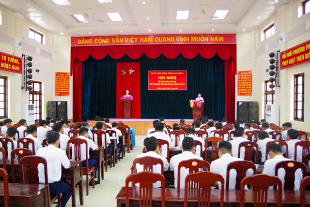 Bộ Tư lệnh V&ugrave;ng Cảnh s&aacute;t biển 4 kiểm tra to&agrave;n diện c&aacute;c mặt c&ocirc;ng t&aacute;c sau th&aacute;ng đầu huấn luyệntại Hải đo&agrave;n 42 - Ảnh 3.