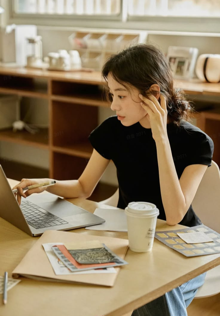 1 triệu mỗi th&aacute;ng từ tuổi 30 c&oacute; thể tạo kh&aacute;c biệt thế n&agrave;o sau 25 năm- Ảnh 1.