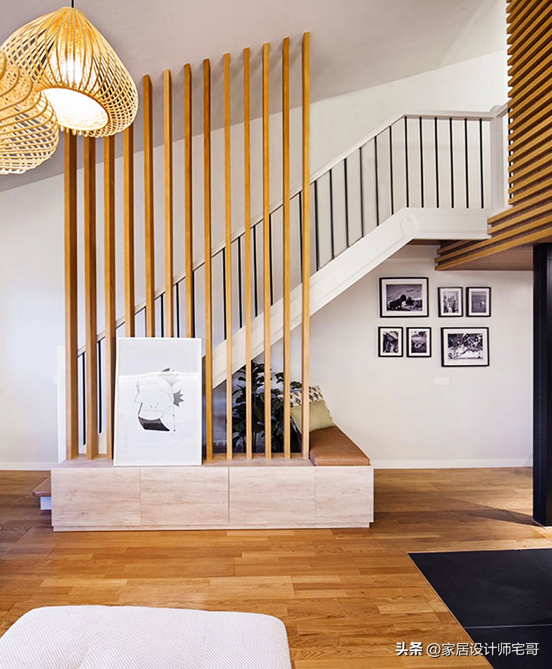 Ly hôn ở tuổi 40, người phụ nữ mua gác mái 48m² giá rẻ rồi biến thành căn hộ 2 tầng: Không rộng nhưng sống cực “đã”- Ảnh 1. Ly hôn ở tuổi 40, người phụ nữ mua gác mái 48m² giá rẻ rồi biến thành căn hộ 2 tầng: Không rộng nhưng sống cực “đã”- Ảnh 1.