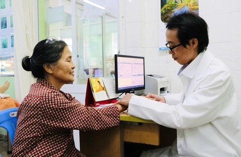 Th&agrave;nh phố Hồ Ch&iacute; Minh: 58 bệnh viện đồng loạt ra qu&acirc;n tầm so&aacute;t bệnh miễn ph&iacute; tại 64 phường, x&atilde; - Ảnh 3.