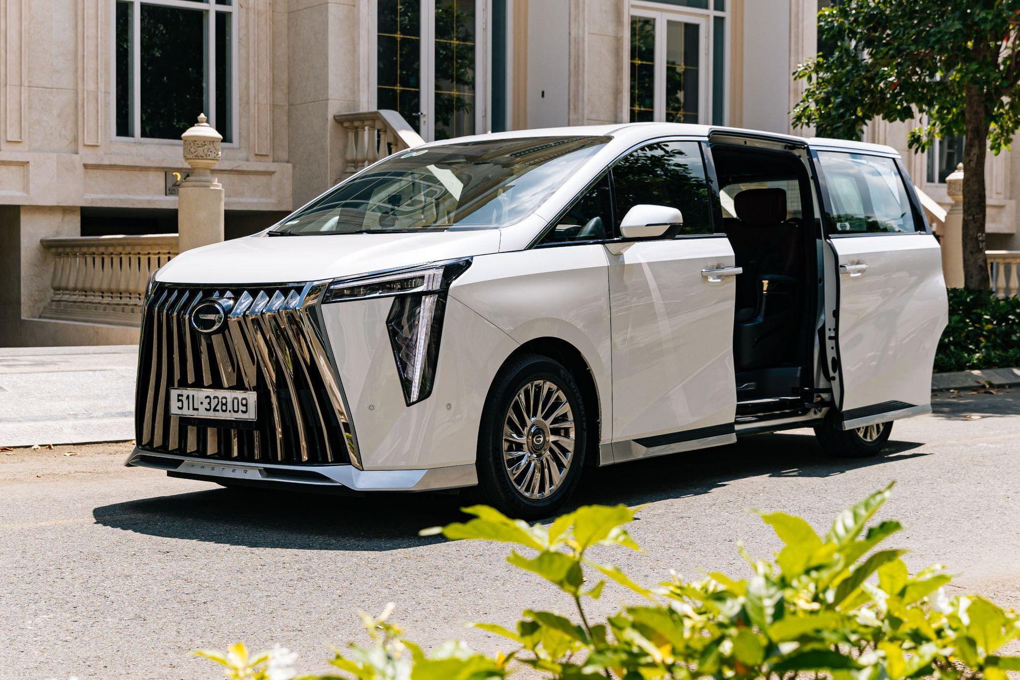 GAC M8 gia tăng đặc quyền từ 01/04: N&acirc;ng tầm gi&aacute; trị sở hữu với ưu đ&atilde;i vượt trội - Ảnh 2.