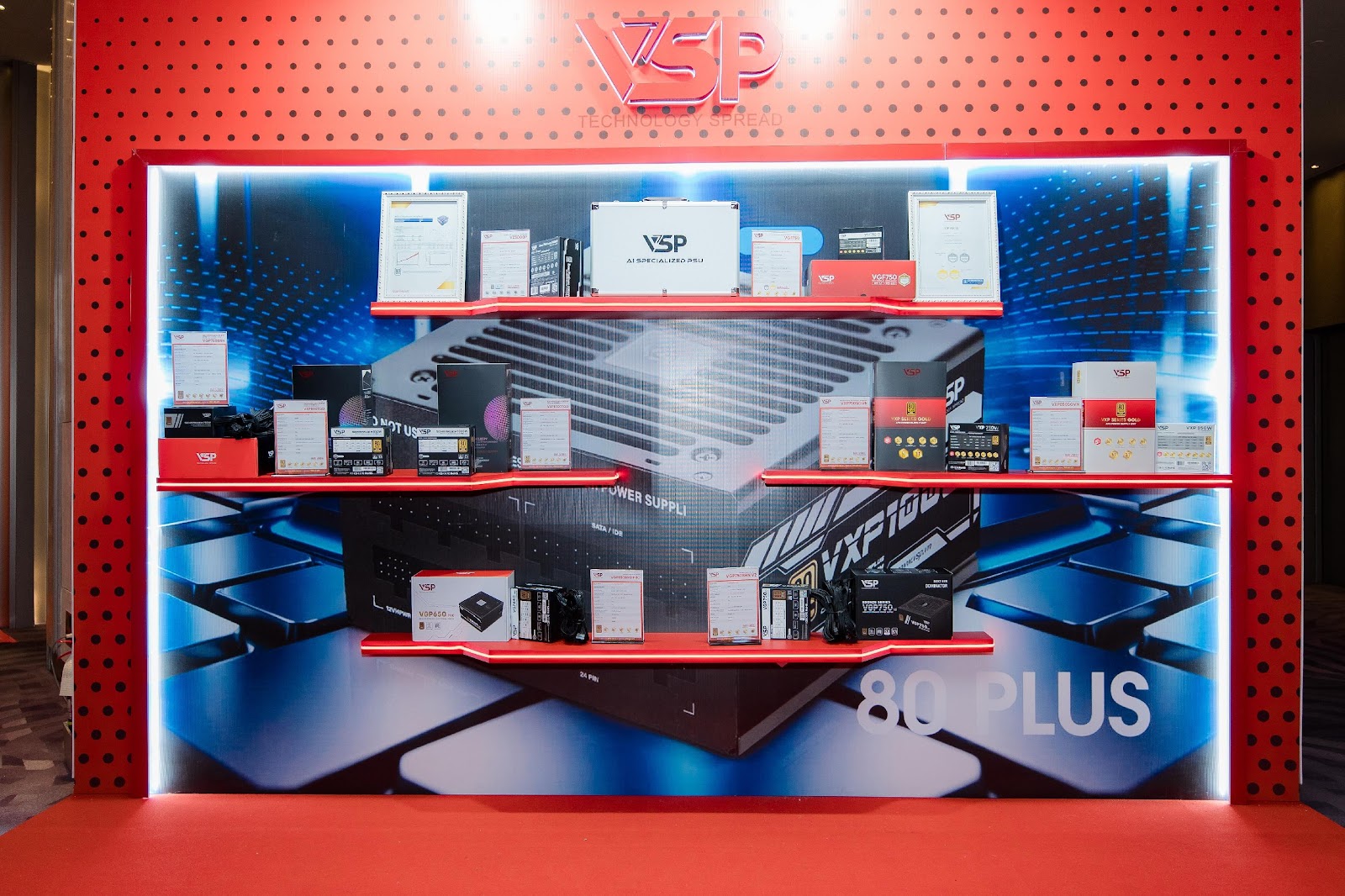 Bắt tay c&ugrave;ng &ocirc;ng lớn ph&acirc;n phối PSD, VSP quyết t&acirc;m đưa hệ sinh th&aacute;i c&ocirc;ng nghệ Việt phủ s&oacute;ng mọi gia đ&igrave;nh - Ảnh 3.