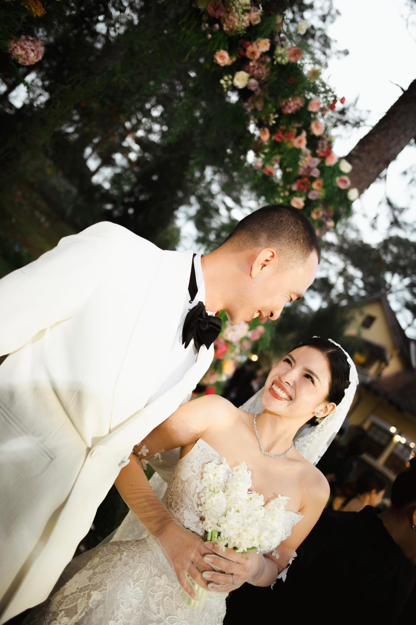 Mẹ đơn th&acirc;n 2 con lấy chồng "trai t&acirc;n": Từng bị mẹ chồng dằn mặt phản đối suốt 1 năm, giờ quay xe 180 độ- Ảnh 6.