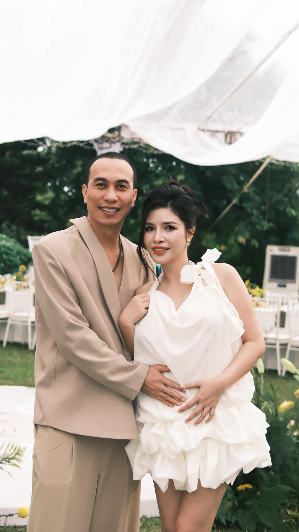 Mẹ đơn th&acirc;n 2 con lấy chồng "trai t&acirc;n": Từng bị mẹ chồng dằn mặt phản đối suốt 1 năm, giờ quay xe 180 độ- Ảnh 11.