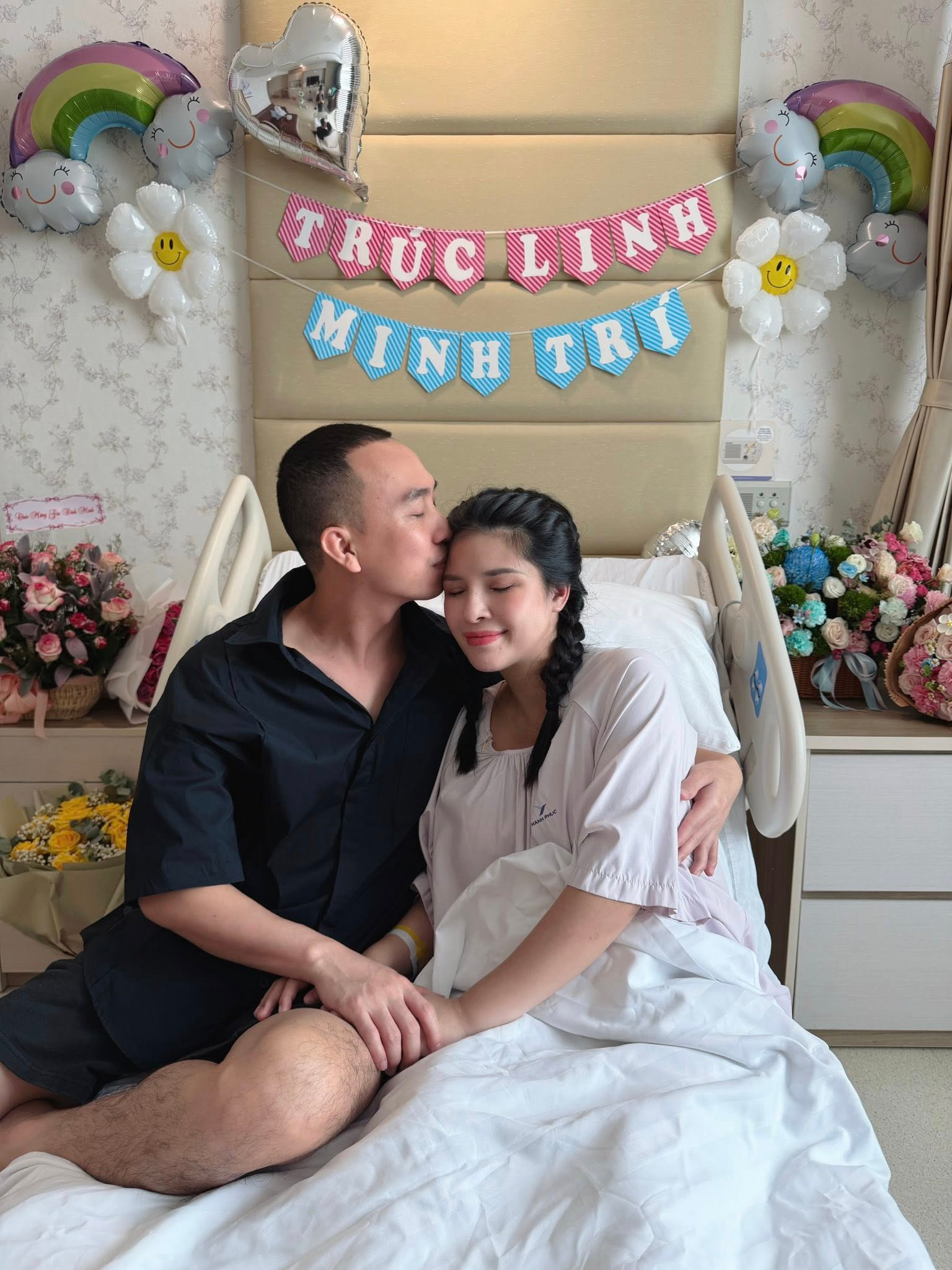 Mẹ đơn th&acirc;n 2 con lấy chồng "trai t&acirc;n": Từng bị mẹ chồng dằn mặt phản đối suốt 1 năm, giờ quay xe 180 độ- Ảnh 12.