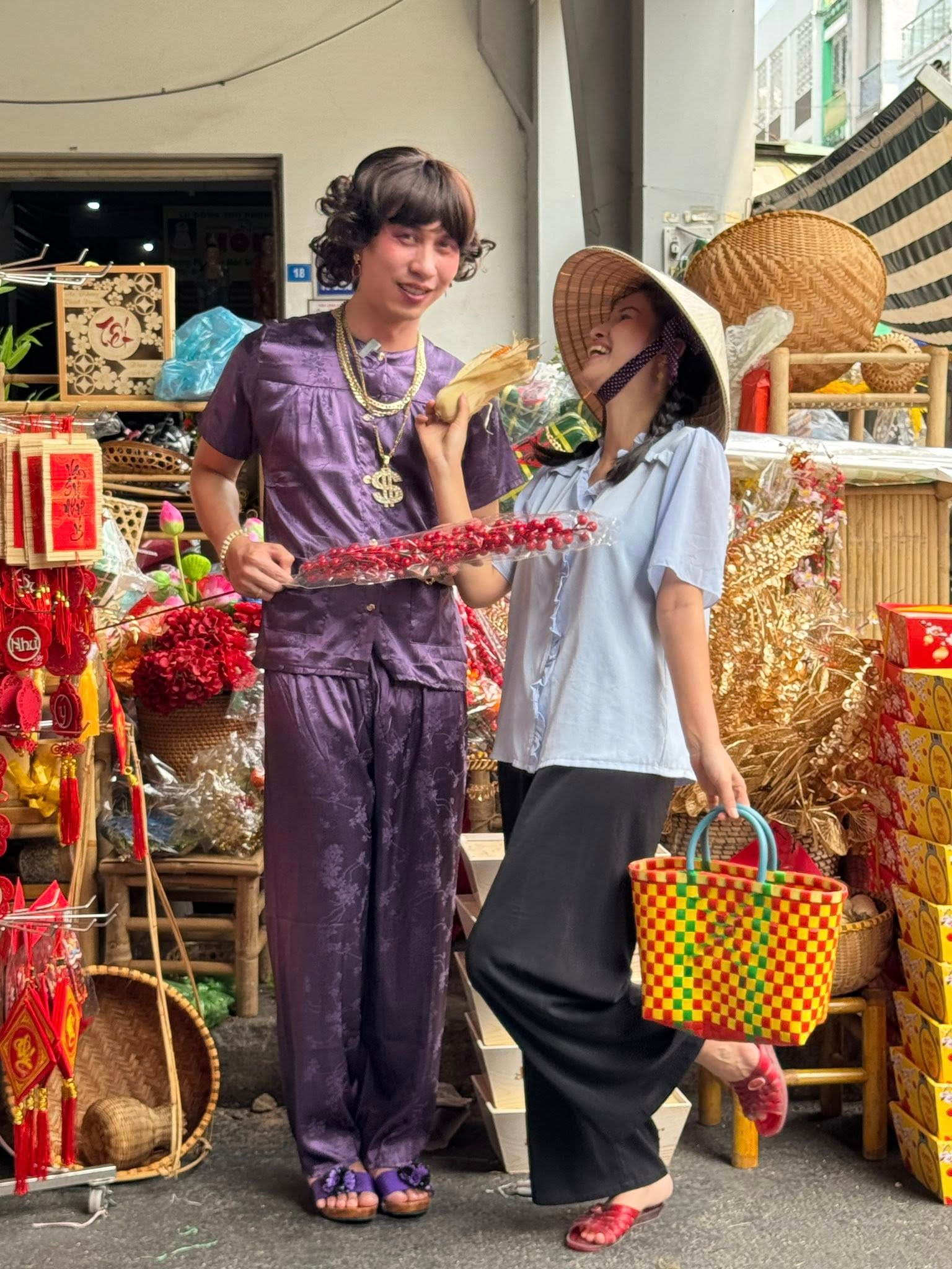 Mẹ đơn th&acirc;n 2 con lấy chồng "trai t&acirc;n": Từng bị mẹ chồng dằn mặt phản đối suốt 1 năm, giờ quay xe 180 độ- Ảnh 10.