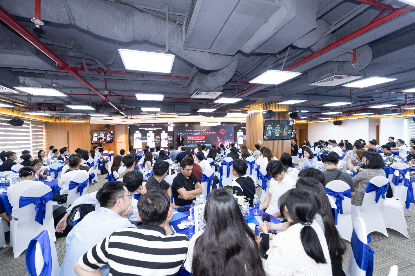 VietinBank & TikTok Shop: Mega Training Bootcamp &ndash; H&agrave;nh tr&igrave;nh từ TP.HCM đến H&agrave; Nội - Ảnh 1.
