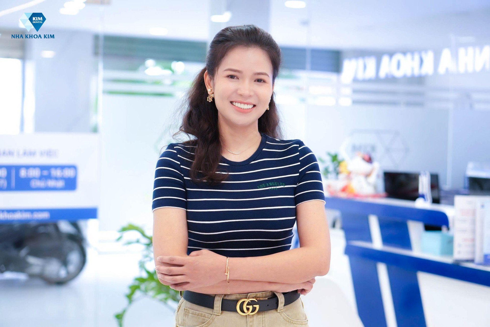 Tạm biệt nụ cười rập khu&ocirc;n: Răng sứ sạch định h&igrave;nh lại nha khoa thẩm mỹ - Ảnh 1.